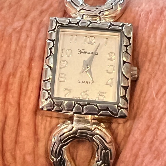 Watch - Picture 6 of 6